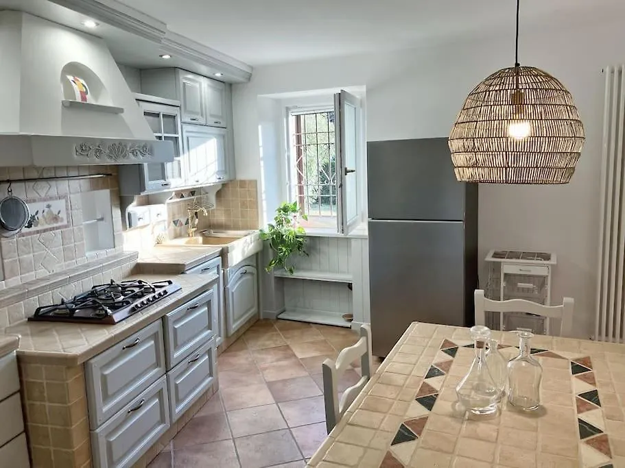Apartamento Castel Montorio - Camera Matrimoniale Con Bagno In Casa Condivisa Verona