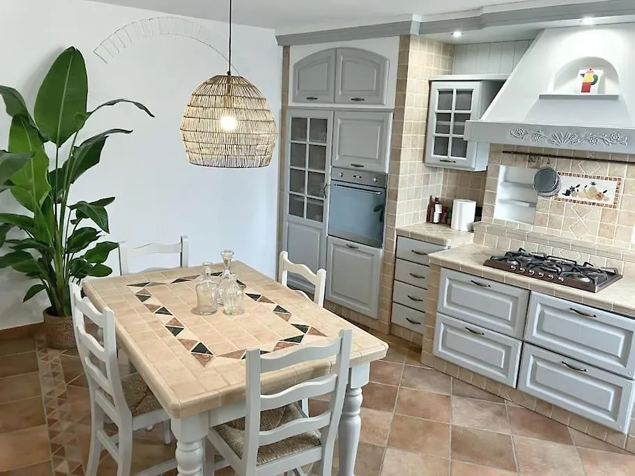 Apartamento Castel Montorio - Camera Matrimoniale Con Bagno In Casa Condivisa Verona